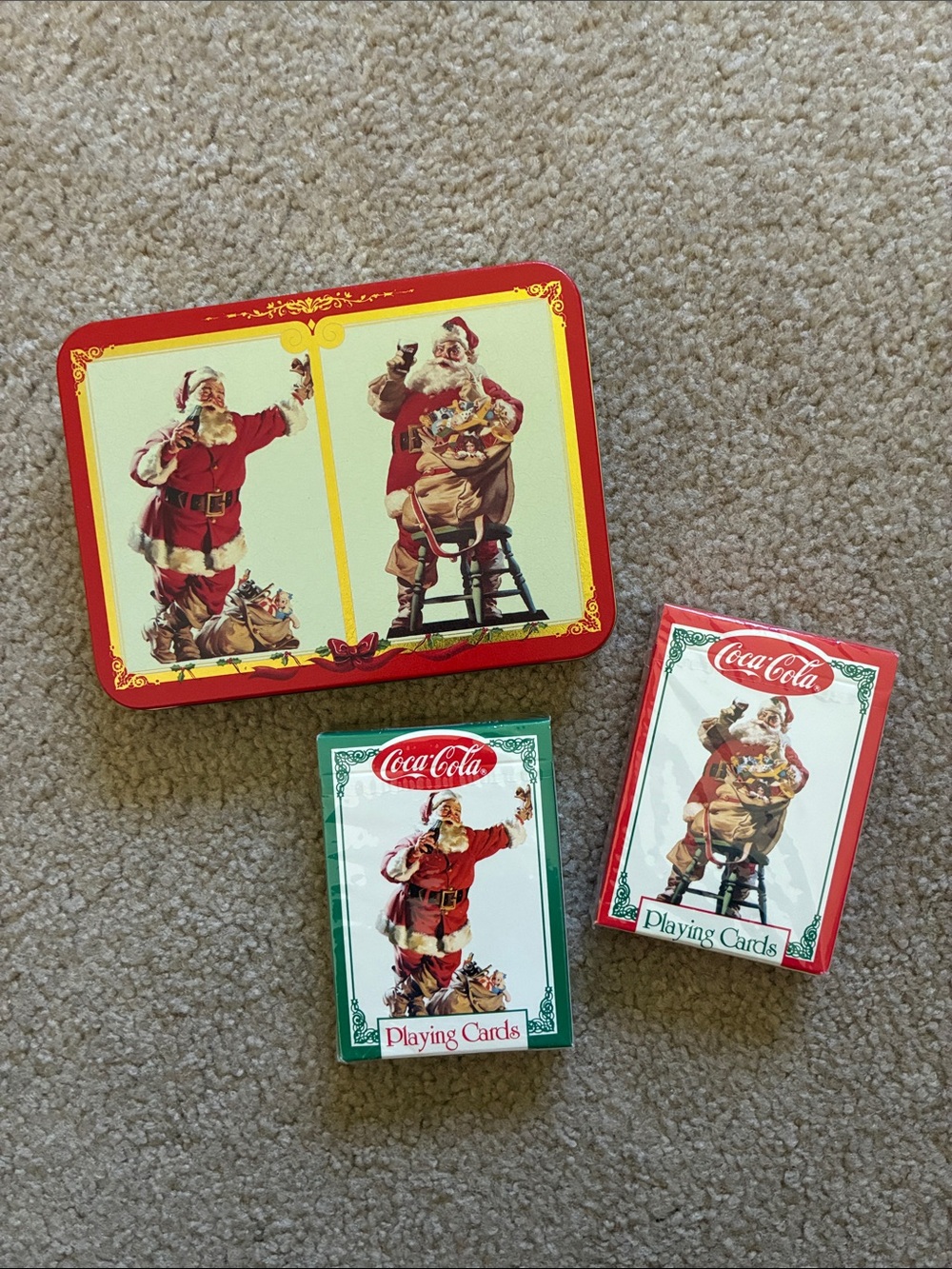 1994 Limited Edition Nostalgia Coca-Cola Santa Playing Cards W/Collectible Tin